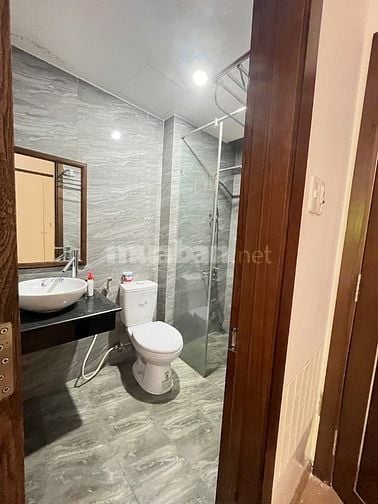 Cho thuê nhà 3 tầng đẹp full nội thất khu du lịch an thượng đà nẵng
