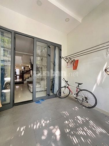 Cho thuê nhà 3 tầng đẹp full nội thất khu du lịch an thượng đà nẵng