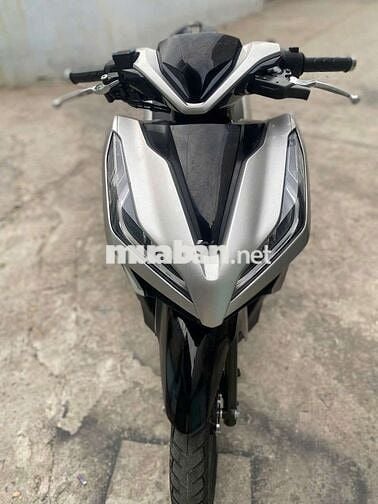 Cần bán xe vario 150cc bstp