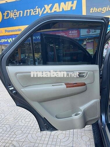 Toyota Fortuner số TĐ bản AT 4x4 một chủ sử dụng