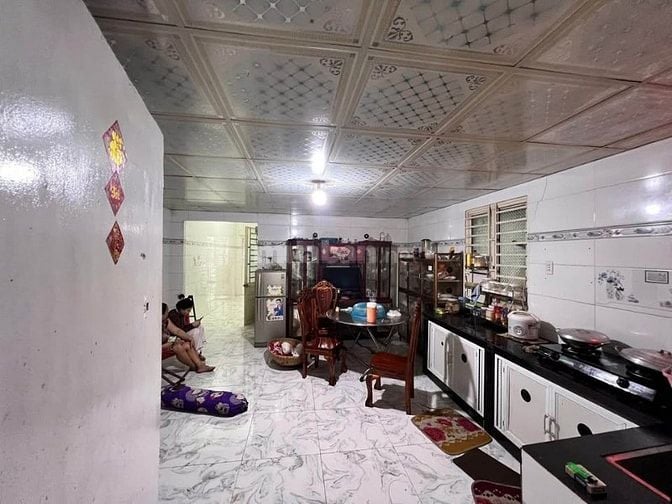 Bán gấp căn nhà ở ngay 1 / đường Suối Lội , Củ Chi 120m2 SHR giá 670tr