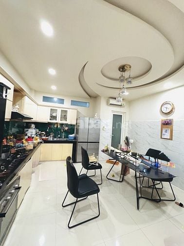 HẠ 1 TỶ KHU BÀU CÁT - HẺM 6M (4.5 x 18) 4 TẦNG BTCT 5PN - NHỈNH 10 TỶ
