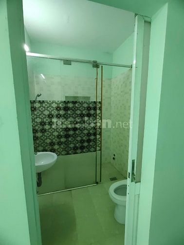 Chính chủ bán nhà 5 đường 57 P10 Q6 đối diện công viên