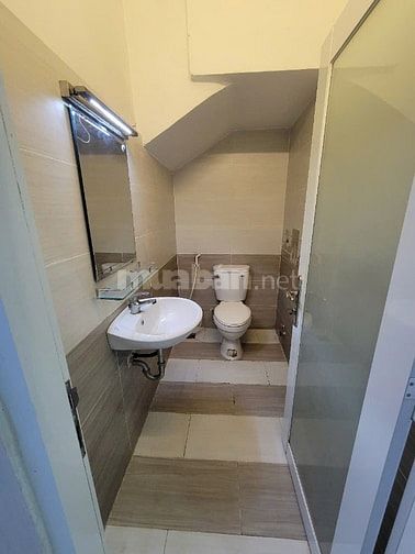 Nhà 38m2-5,2 tỷ, 4PN-3WC, Bình thới Phường 14, vòng xoay lê đại hành