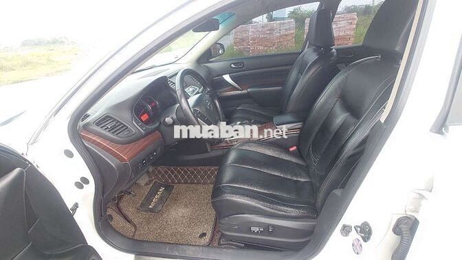 Nissan Teana 2011 2.0 AT