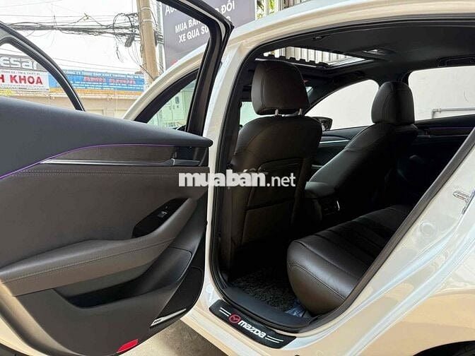 Mazda 6 2023 Signature Premium 2.5 AT - 9000 km