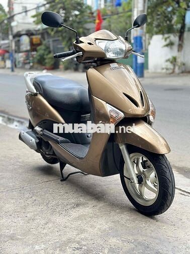 HONDA LEAD ĐỜI 2011 , XE CÒN ĐẸP VÀ MỚI 95 %