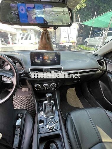 Mazda 3 2017 2.0 AT - 69000 km - Lên Full Đồ Chơi