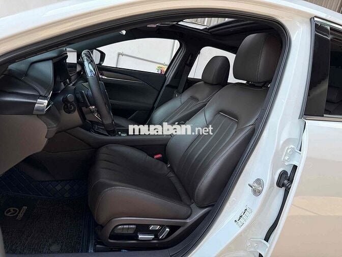 Mazda 6 2023 Signature Premium 2.5 AT - 9000 km