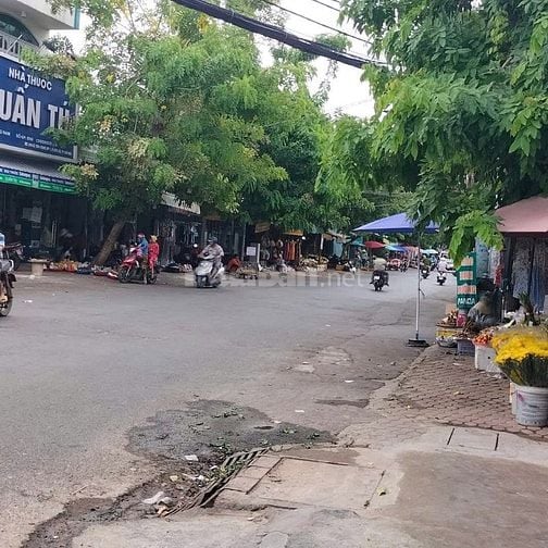 Bán nhà mặt tiền đường Lê Văn Thịnh , Tp Thủ Đức ( Quận 2 cũ ) 