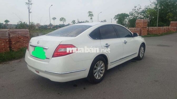 Nissan Teana 2011 2.0 AT