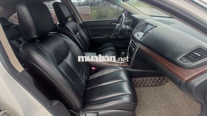 Nissan Teana 2011 2.0 AT