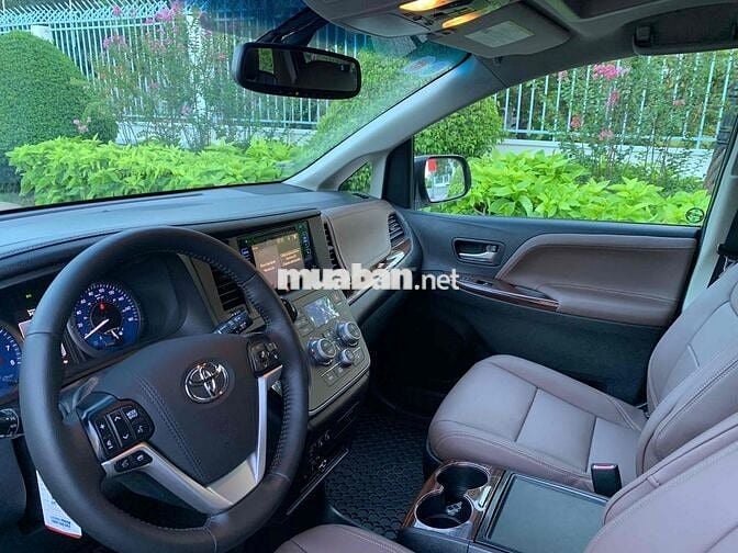 Toyota Sienna limited 2015 - 75000 km