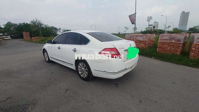 Nissan Teana 2011 2.0 AT