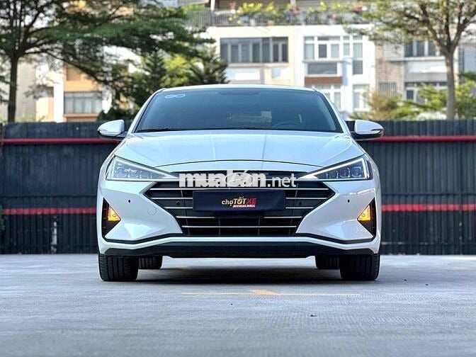 Hyundai Elantra 2021 2.0 AT - 20800 km