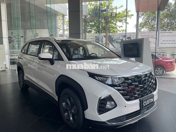 Hyundai Custin Tiêu Chuẩn 2025 Giảm Sâu Tới 70tr