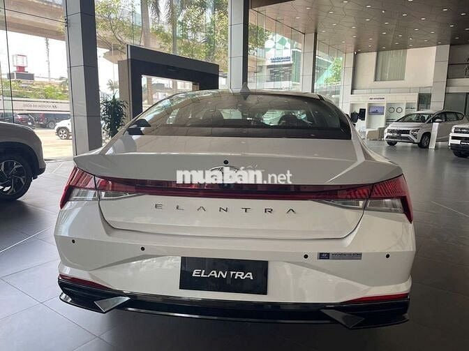Hyundai Elantra 2025 1.6At Đặc biệt Xả Kho Giá Tôt