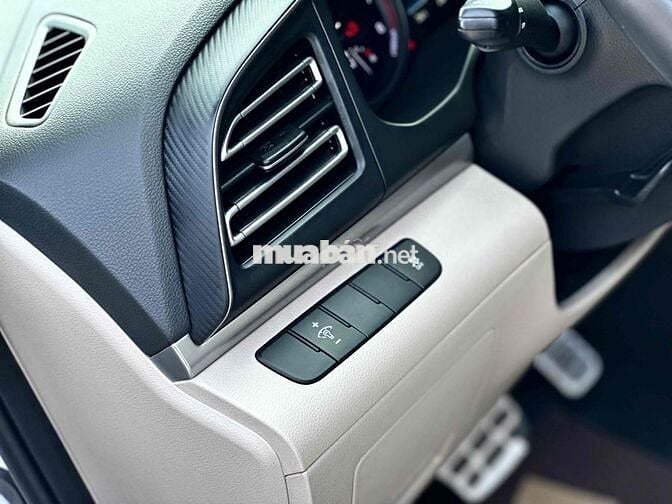 Hyundai Elantra 2021 2.0 AT - 20800 km