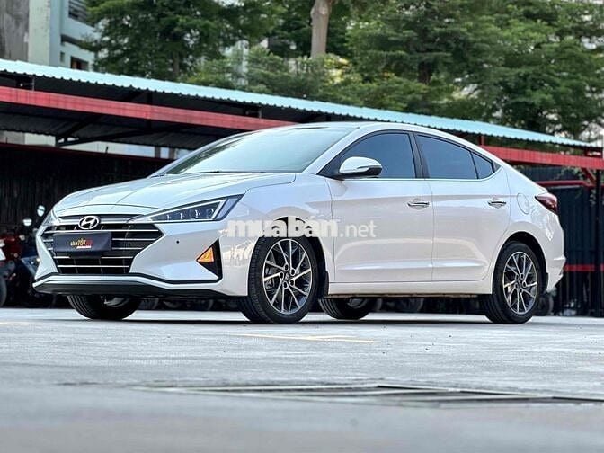 Hyundai Elantra 2021 2.0 AT - 20800 km