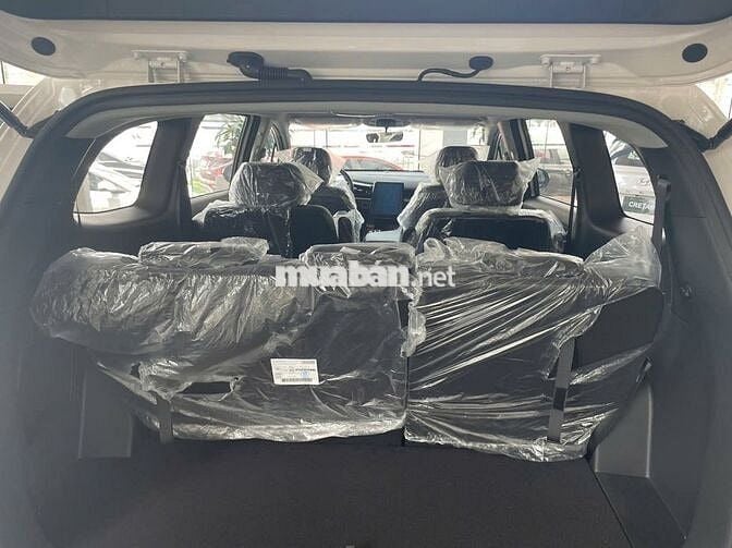 Hyundai Custin Tiêu Chuẩn 2025 Giảm Sâu Tới 70tr