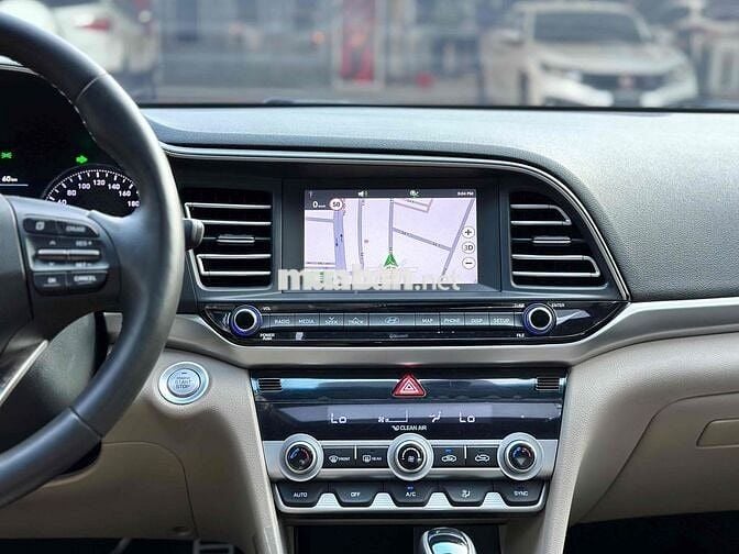 Hyundai Elantra 2021 2.0 AT - 20800 km
