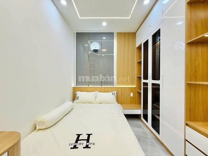 1 căn duy nhất giảm 100tr còn 2 Tỷ 490 / 52m2 Đ. Huỳnh Mẫn Đạt, Q5