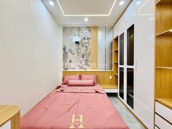 1 căn duy nhất giảm 100tr còn 2 Tỷ 490 / 52m2 Đ. Huỳnh Mẫn Đạt, Q5