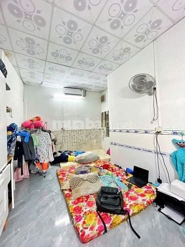 BÁN NHANH NHÀ KINH DOANH BUÔN BÁN Ở CHỢ BỜ ĐẤT MỚI GIÁ 780TR/THÁNG 