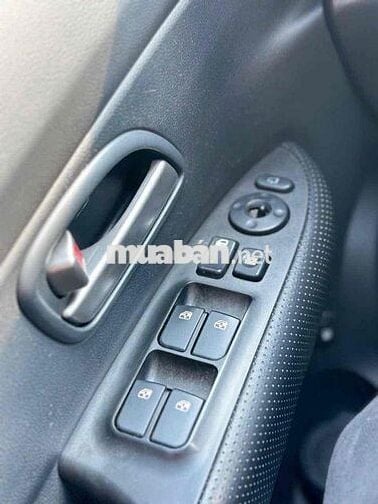 Kia Carens 2009 2.0 AT - 103000 km