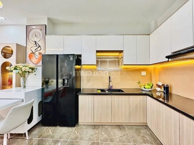 Nhà 4,5 x 9 nở hậu 5m đúc 1 trệt 2 lầu huỳnh khương an p5 gò vấp 