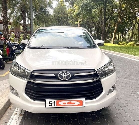 Toyota INNOVA 2018 E xe nhà ít xài còn Zin: 397tr