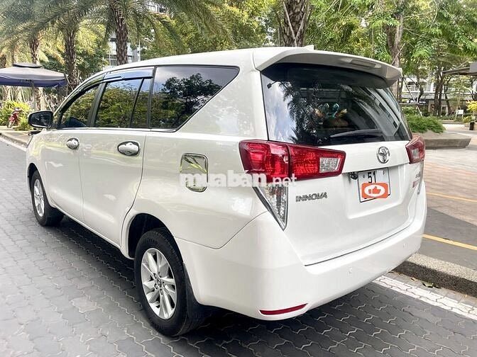 Toyota INNOVA 2018 E xe nhà ít xài còn Zin: 397tr