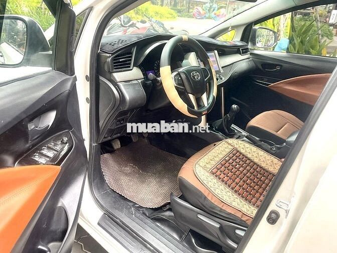 Toyota INNOVA 2018 E xe nhà ít xài còn Zin: 397tr