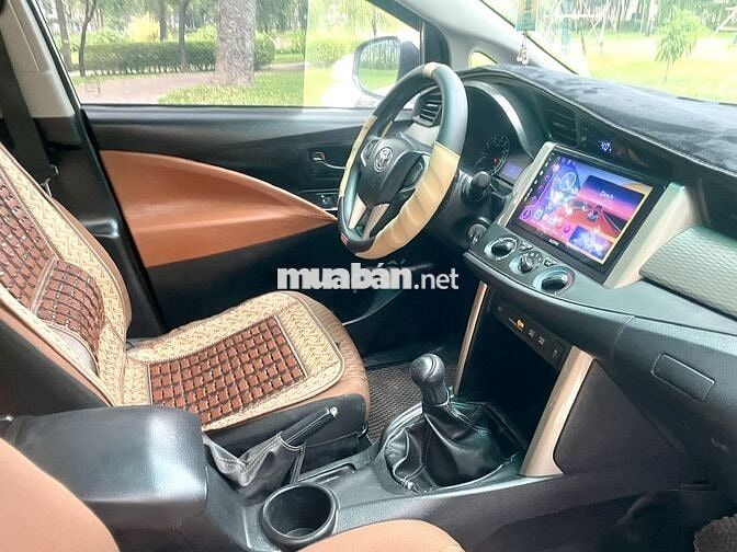 Toyota INNOVA 2018 E xe nhà ít xài còn Zin: 397tr