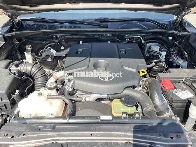 Toyota Fortuner 2021 2.4G 4x2 MT - 86000 km
