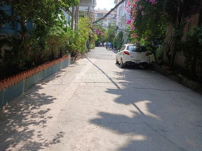 Cho thuê nhà làng báo chí, thảo điền , q2 , tp thủ đức
