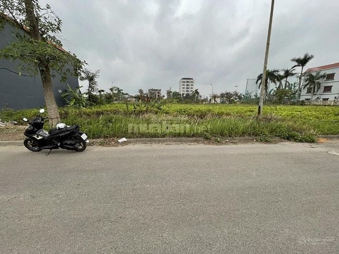 Bán lô đất 180m2 (9x20m) KĐT Anh Dũng 5, Dương Kinh, giá 17,5 triệu/m²