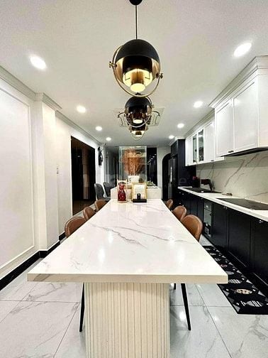 Bán nhanh nhà mặt đường kinh doanh Nguyễn Văn Mai,Q3.Giao Hai Bà Trưng