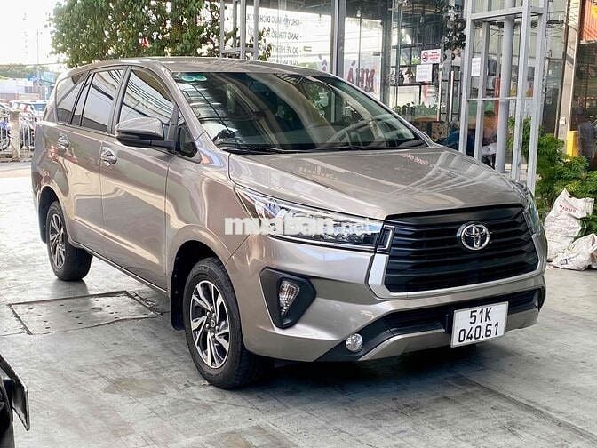 INNOVA E 2.0MT 2021 MÀ LƯỚT 16.000KM CHẤT KHỎI BÀN