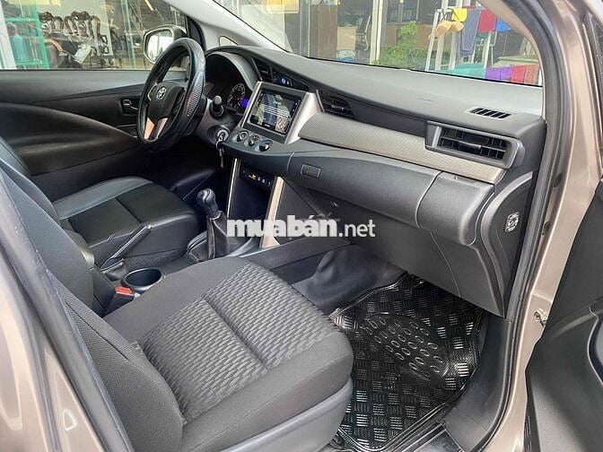 INNOVA E 2.0MT 2021 MÀ LƯỚT 16.000KM CHẤT KHỎI BÀN