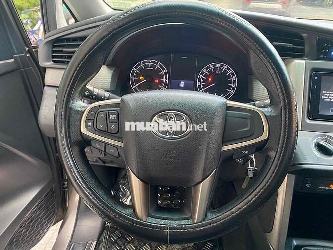 INNOVA E 2.0MT 2021 MÀ LƯỚT 16.000KM CHẤT KHỎI BÀN