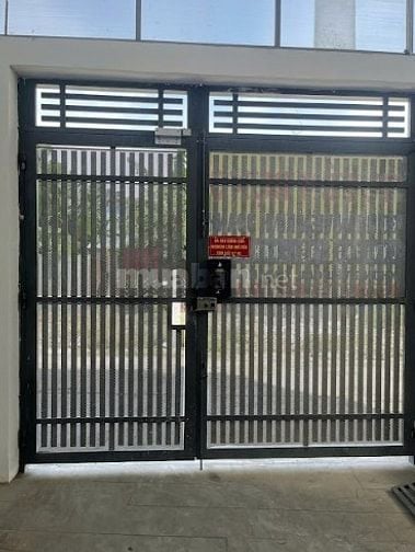 BÁN TÒA NHÀ DỊCH VỤ MỚI 100% - HOẠT ĐỘNG ỔN ĐỊNH,DOANH THU 250tr/tháng