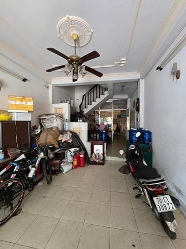Hạ giá 1 tỷ chủ cần bán gấp nhà ĐS 18 khu tên lữa 6x20m 4.5 tấm 15 tỷ 