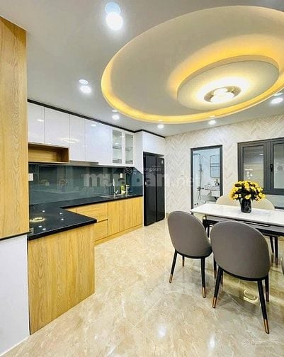 GIÁ NHÀ SIÊU HỜI NGAY Đ. HỒ VĂN HUÊ PN, GẦN CV HVH. DT: 82,8M2/ SỔ SẴN
