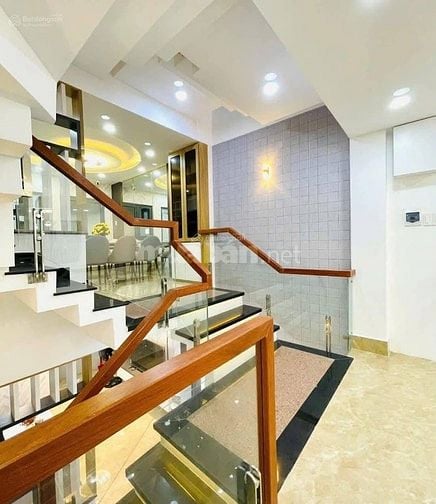 GIÁ NHÀ SIÊU HỜI NGAY Đ. HỒ VĂN HUÊ PN, GẦN CV HVH. DT: 82,8M2/ SỔ SẴN