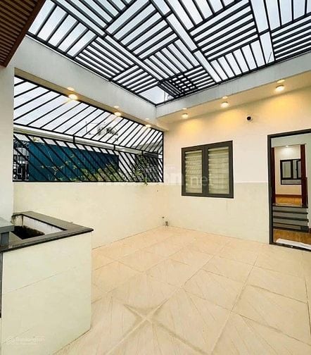 GIÁ NHÀ SIÊU HỜI NGAY Đ. HỒ VĂN HUÊ PN, GẦN CV HVH. DT: 82,8M2/ SỔ SẴN