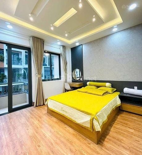 GIÁ NHÀ SIÊU HỜI NGAY Đ. HỒ VĂN HUÊ PN, GẦN CV HVH. DT: 82,8M2/ SỔ SẴN