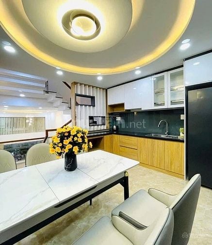 GIÁ NHÀ SIÊU HỜI NGAY Đ. HỒ VĂN HUÊ PN, GẦN CV HVH. DT: 82,8M2/ SỔ SẴN