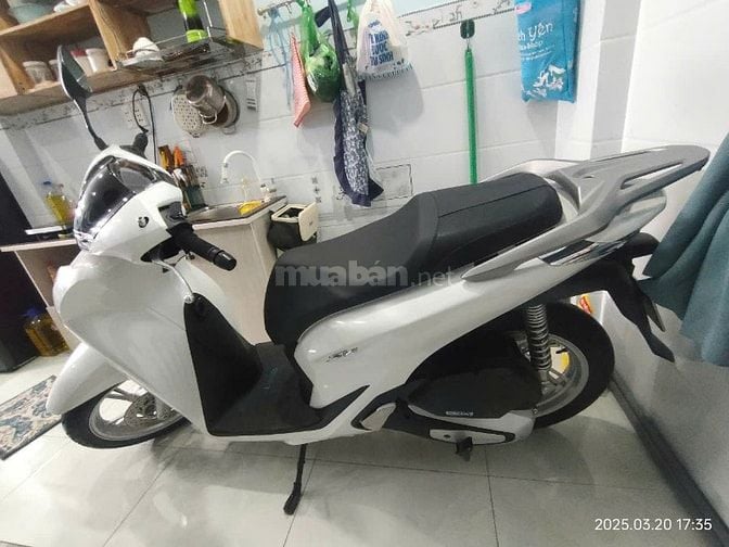Bán SH 125 mới mua, Odo 9xxkm, BS Tp.HCM, Mới 99,99%, Nguyên zin