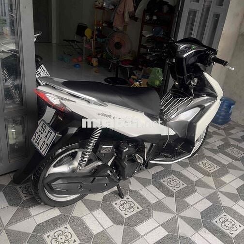 AB 2015 trắng, 40k km(tua tặng xe), bstp chinh chủ